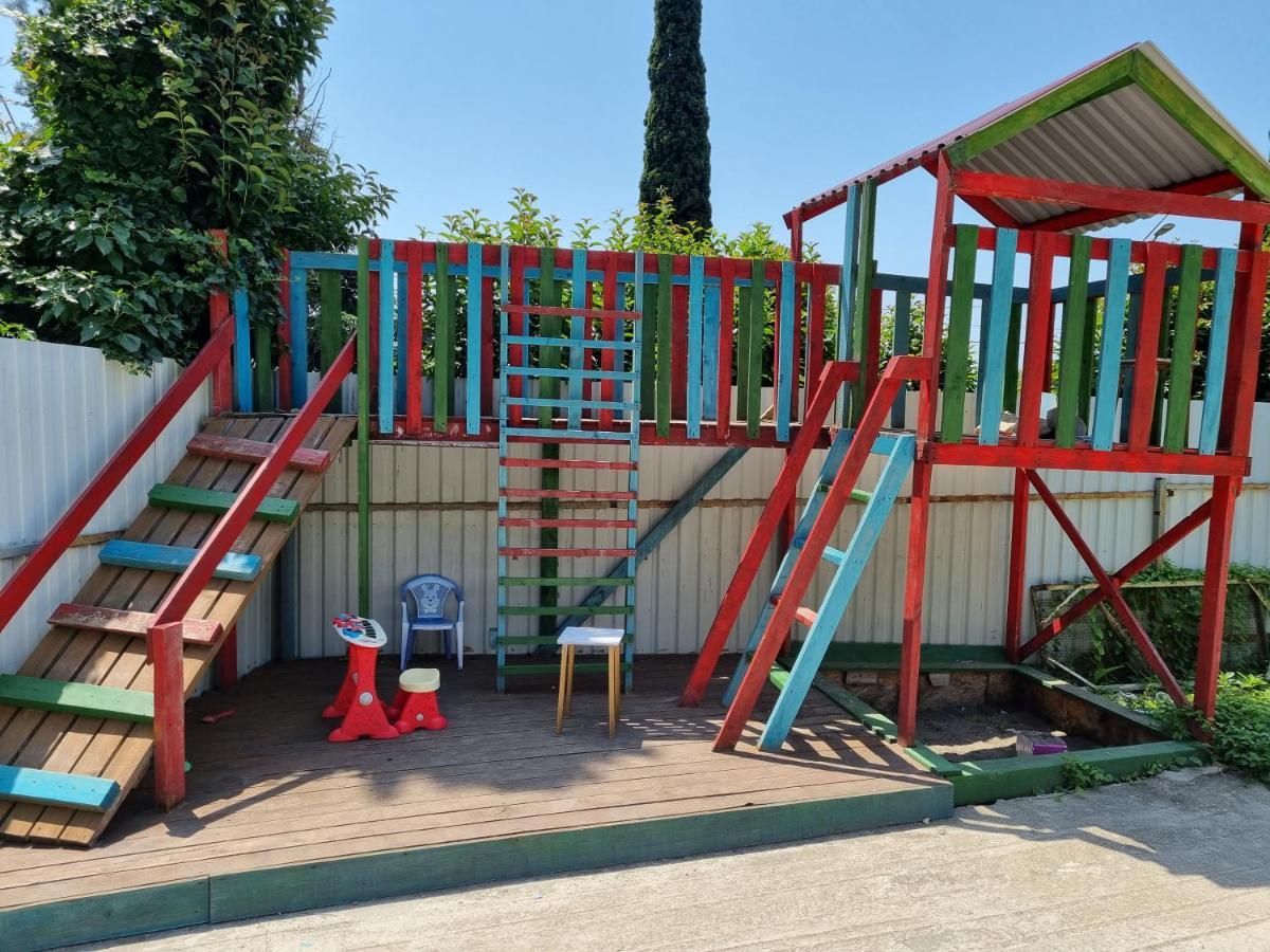 Hotel Ривер Гагра Exterior foto