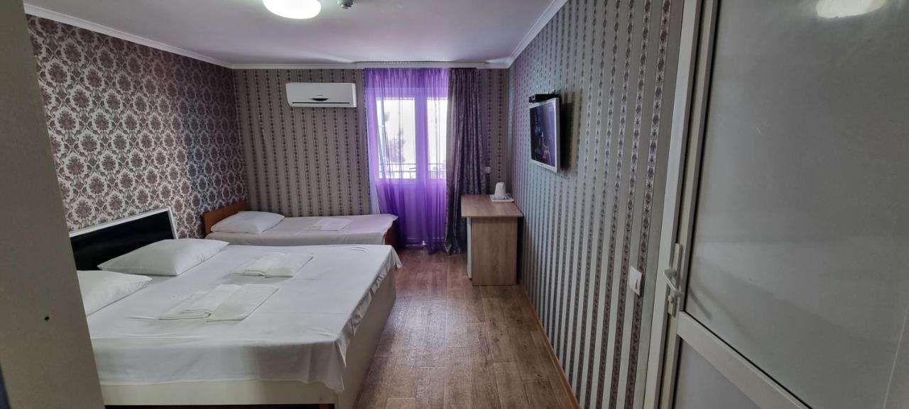 Hotel Ривер Гагра Exterior foto